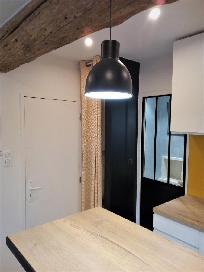 איל-סור-לה-סורג Le Petit Studio - 15 M2 - Centre Ville - Sorgue A 50 M מראה חיצוני תמונה